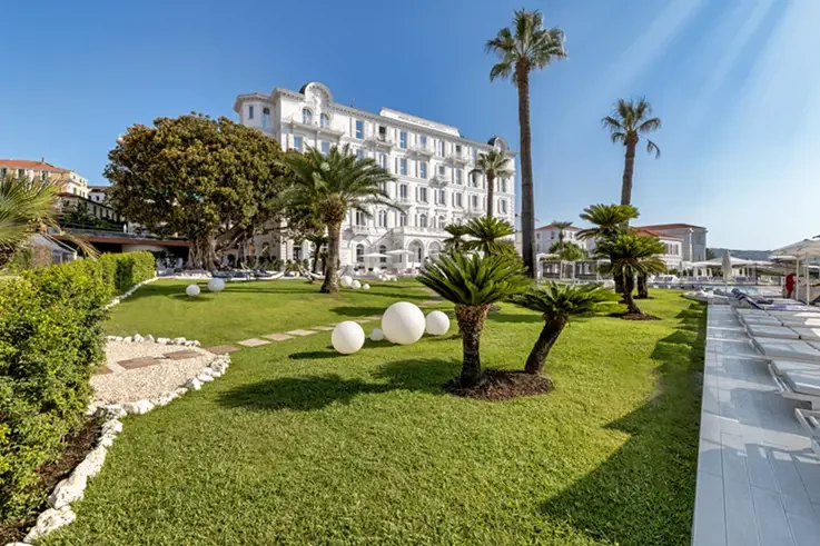 Vista del Miramare The Palace con parco